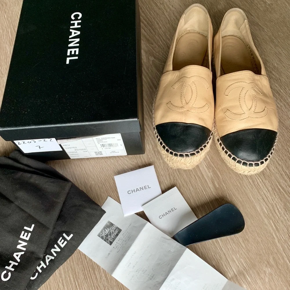 CHANEL Lambskin CC Espadrilles 37 Beige/Black - Picture 4 of 7